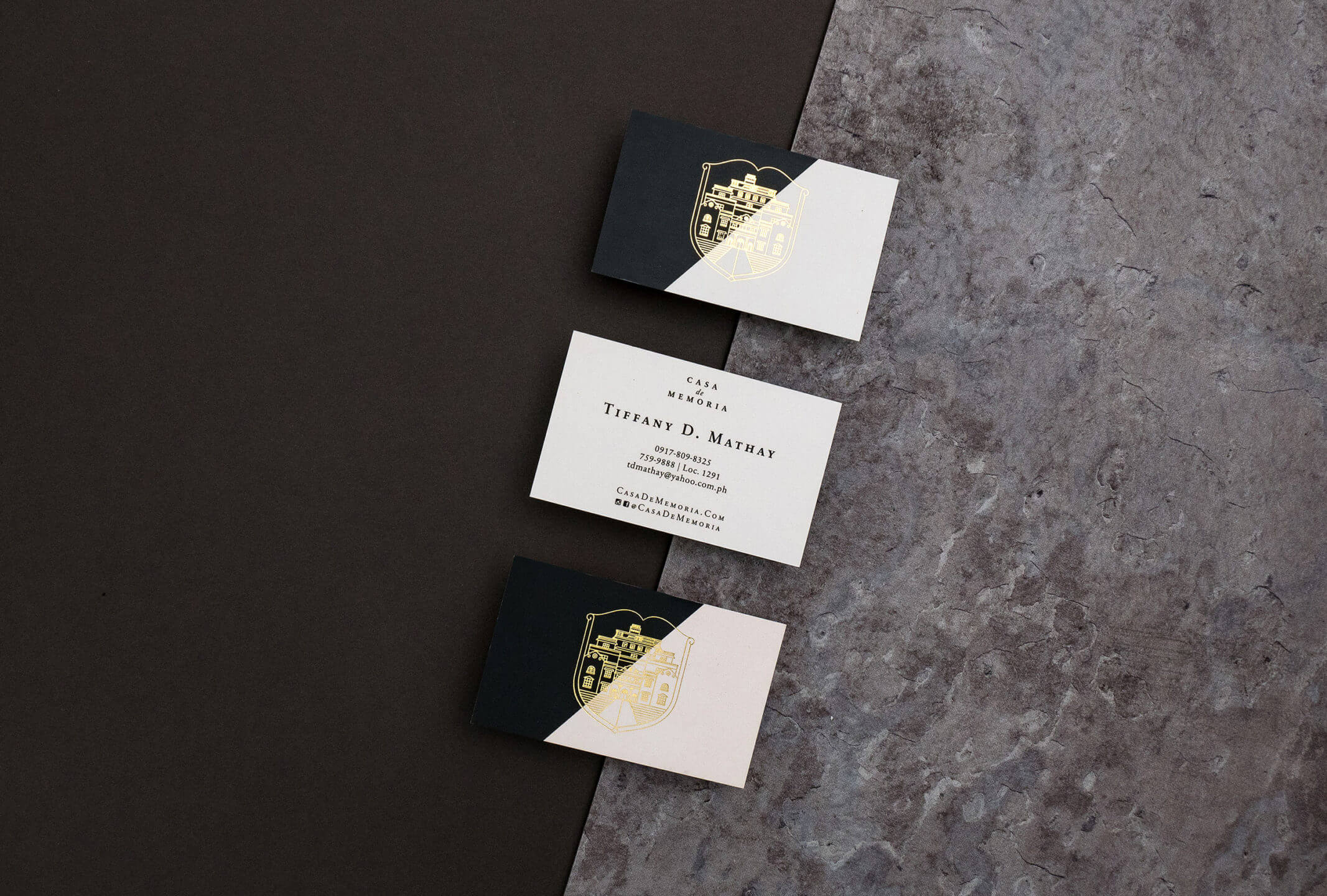 Business card designs with gold foil for auction house brand Casa de Memoria